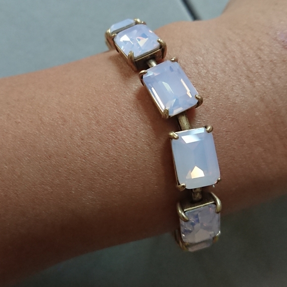 J. Crew Faceted crystal Gold tone and Pink Bracelet - Picture 5 of 8